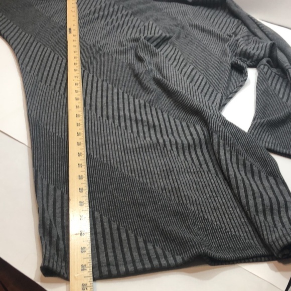 Embrace Los Angeles Women's Top with strappy back. Gray Size L - Picture 5 of 7